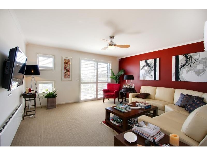 4 Lorikeet Lane, Cowes VIC 3922