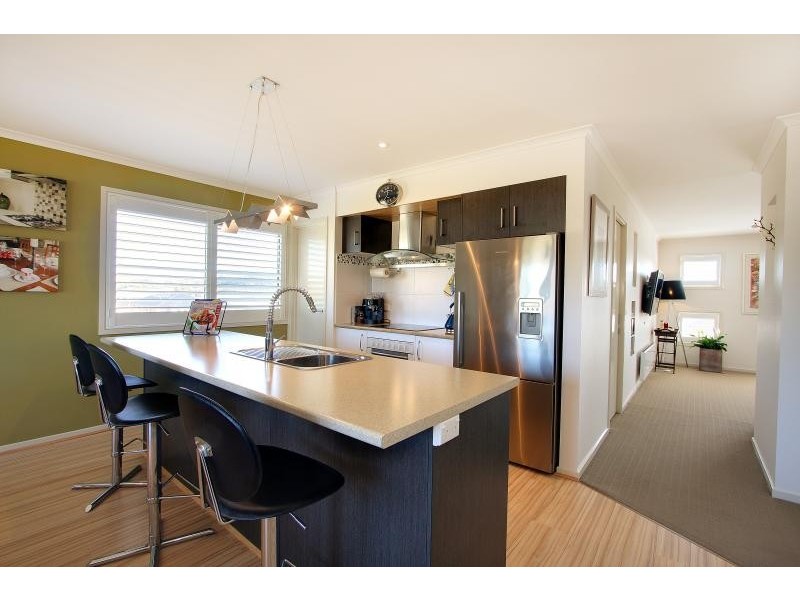 4 Lorikeet Lane, Cowes VIC 3922