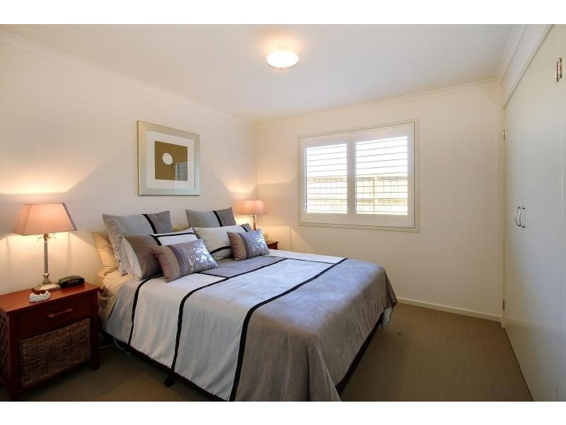 4 Lorikeet Lane, Cowes VIC 3922