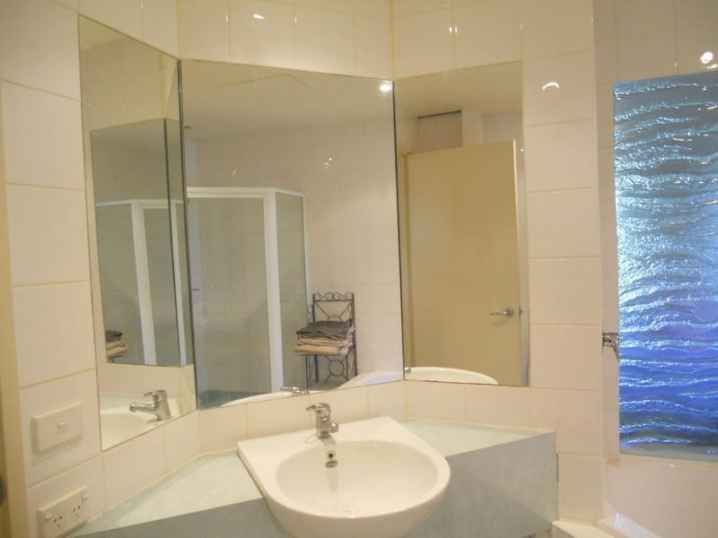 114/1 The Esplanade, Cowes VIC 3922