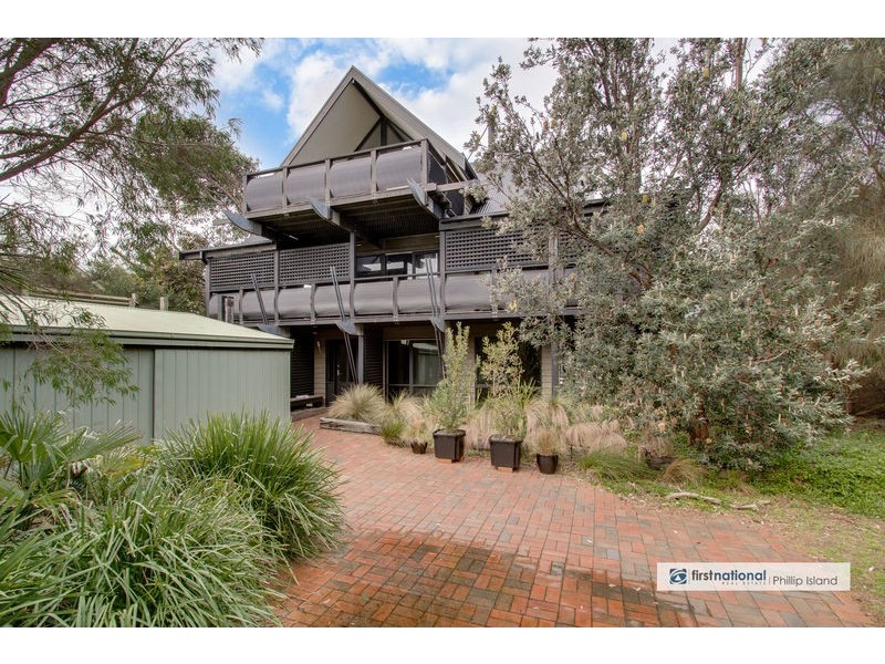 87 Tampa Road, Cape Woolamai VIC 3925