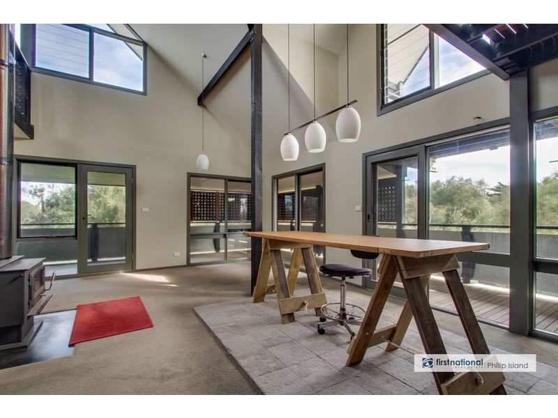 87 Tampa Road, Cape Woolamai VIC 3925