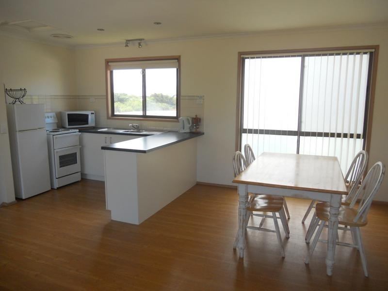 11 Glen Street, Surf Beach VIC 3922