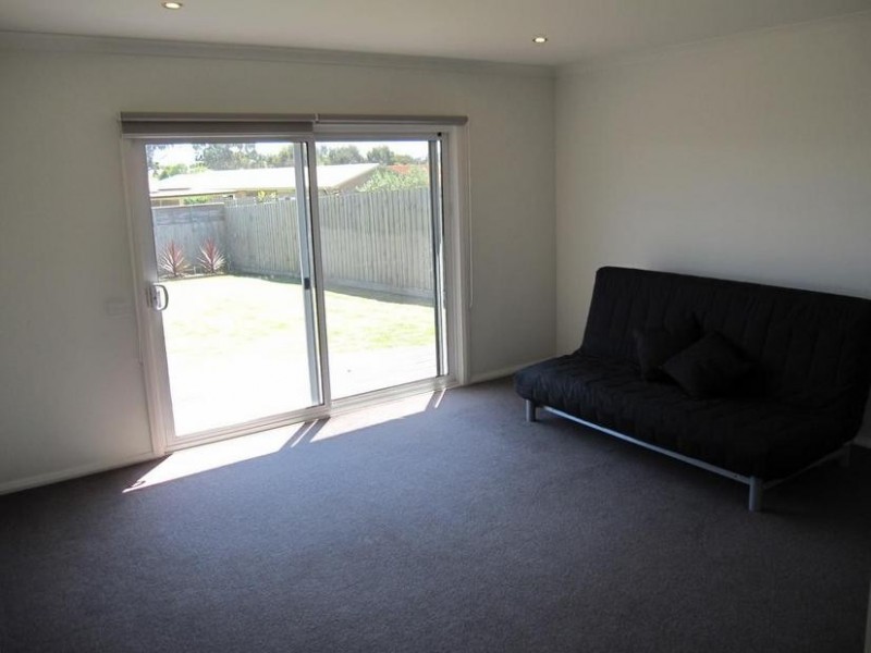 12 Hakea Court, Cowes VIC 3922