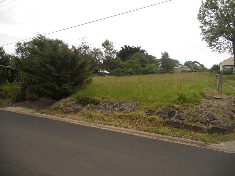 14 Chillingworth Road, Cowes VIC 3922