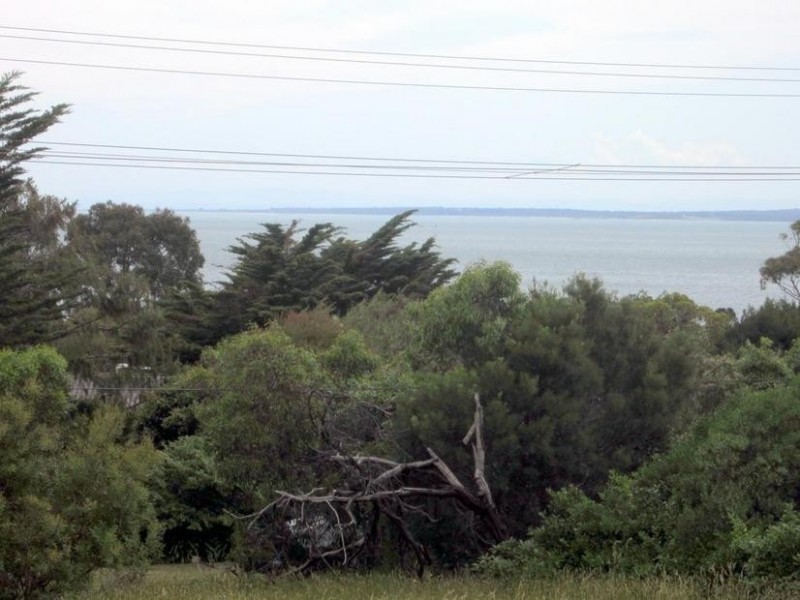 14 Chillingworth Road, Cowes VIC 3922