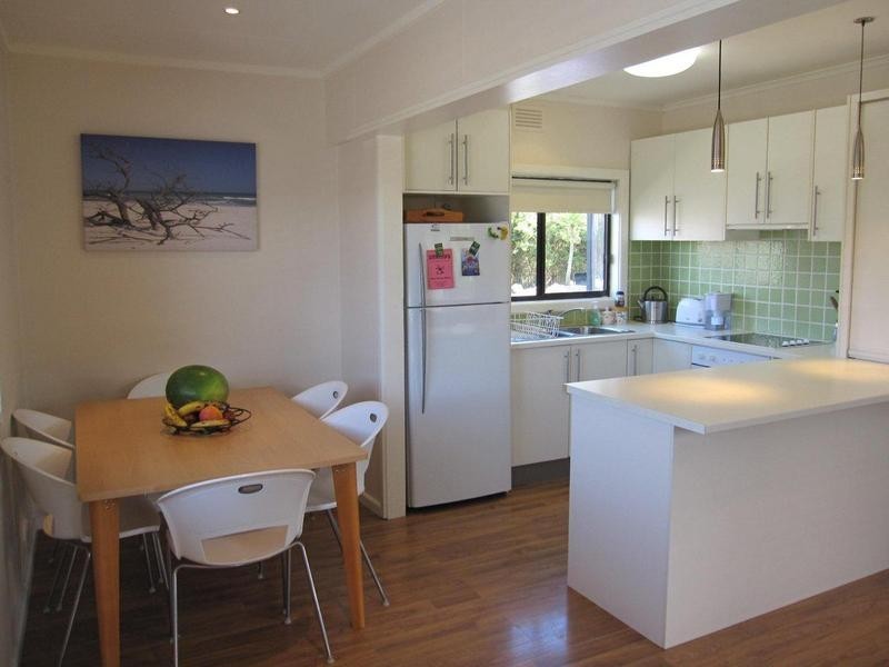 34 Dolphin Drive, Smiths Beach VIC 3922