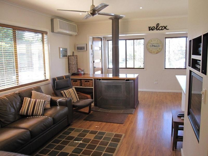 34 Dolphin Drive, Smiths Beach VIC 3922