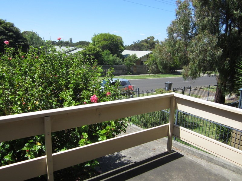 31 Church Street, Cowes VIC 3922