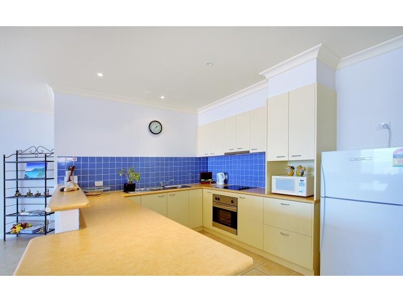 16/15-16 The Esplanade, Cowes VIC 3922