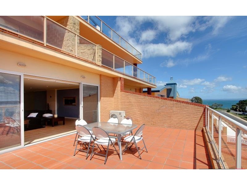 16/15-16 The Esplanade, Cowes VIC 3922