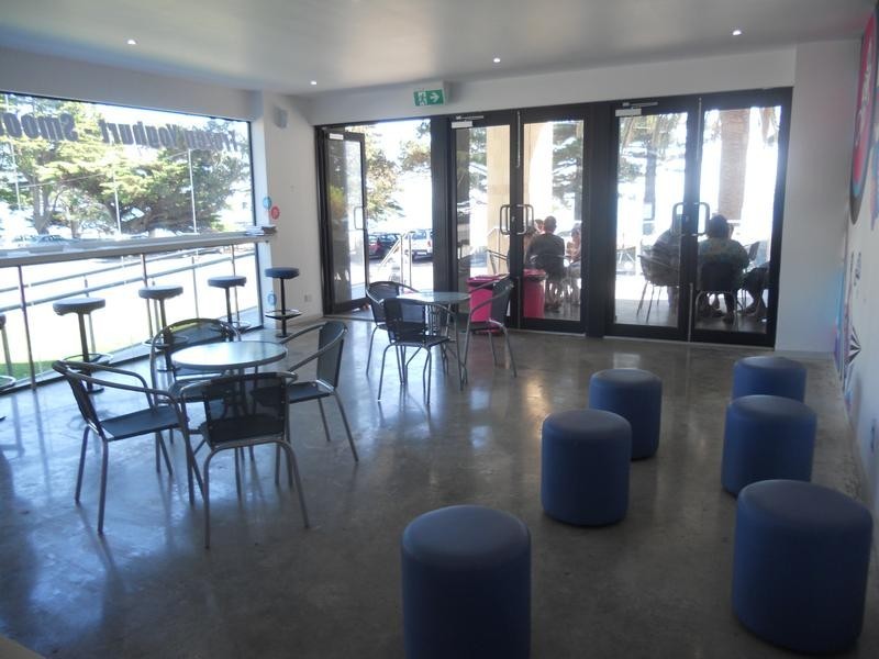 Shop A/4 The Esplanade, Cowes VIC 3922