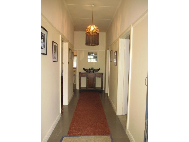 21 Churchill Drive, Cowes VIC 3922