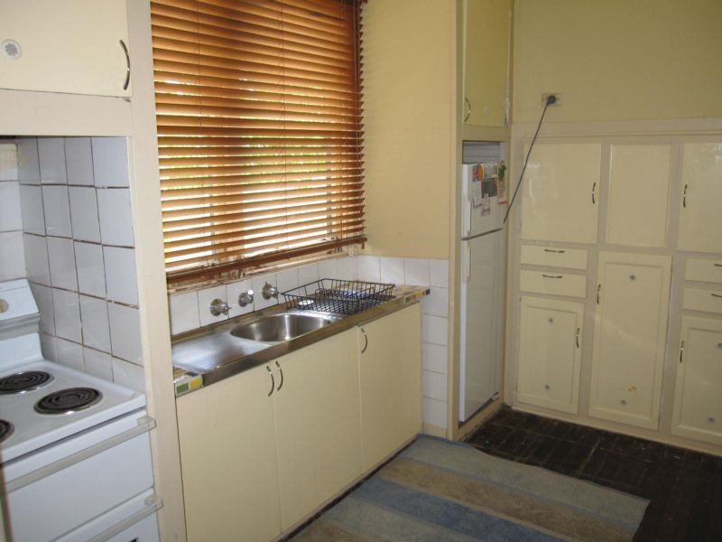 21 Churchill Drive, Cowes VIC 3922