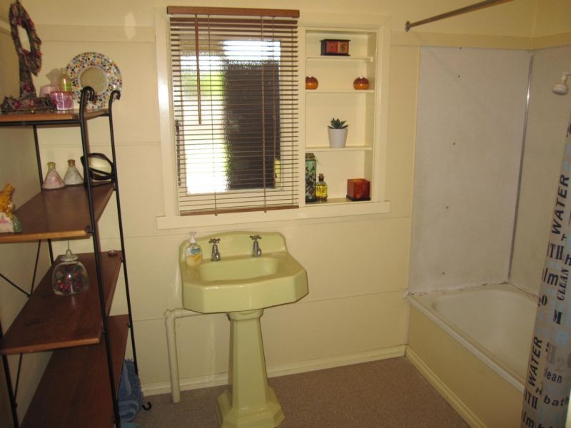 21 Churchill Drive, Cowes VIC 3922