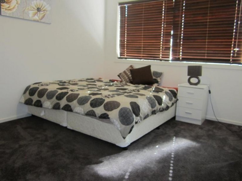 6 Egret Way, Cowes VIC 3922