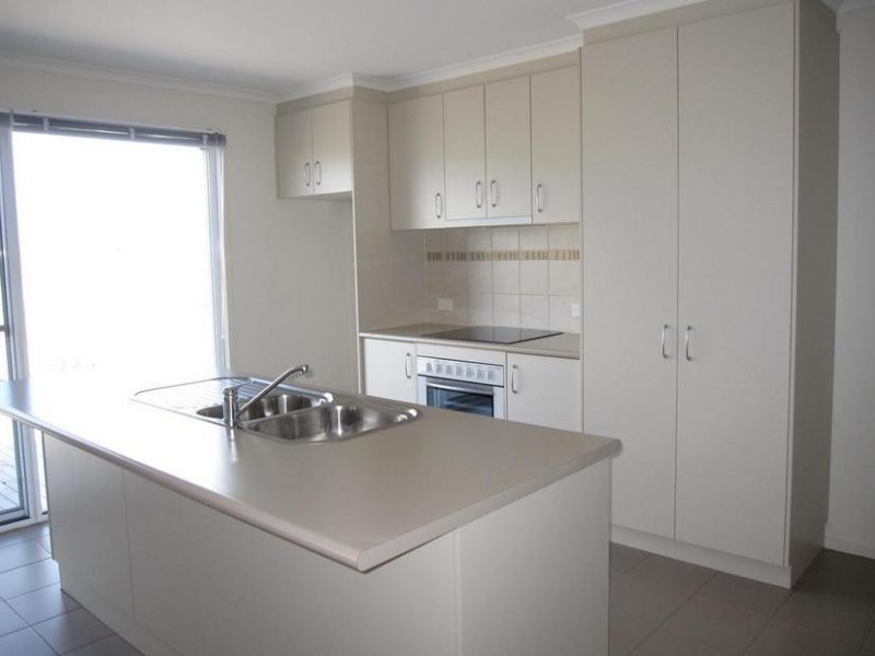 23 Halcyon Avenue, San Remo VIC 3925