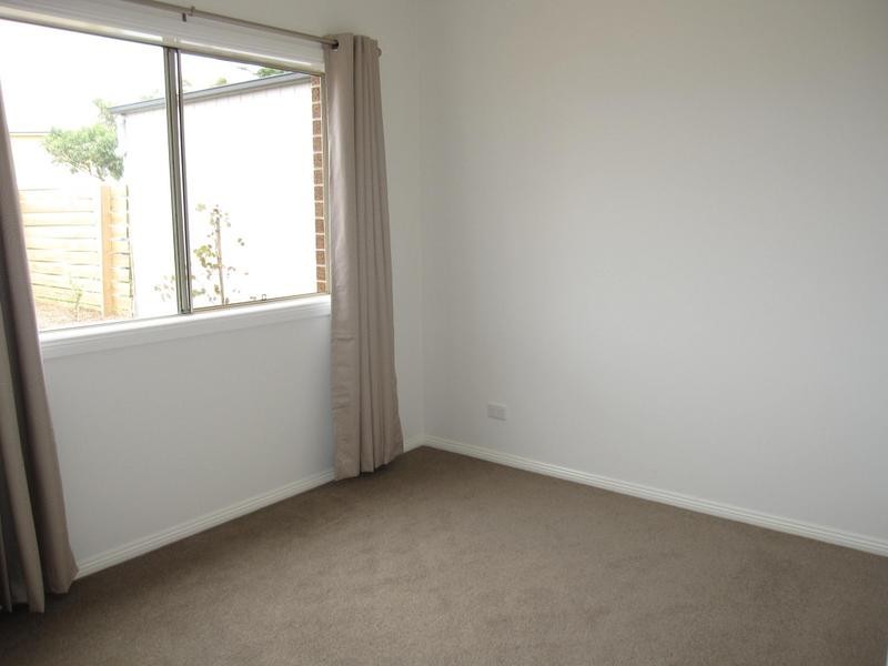 18 Anglers Road, Sunderland Bay VIC 3922