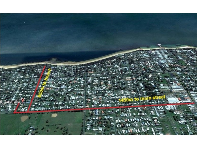 8 Endeavour Court, Cowes VIC 3922