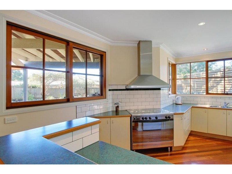 10 Collins Street, Silverleaves VIC 3922