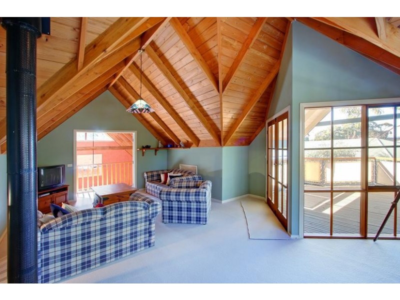 10 Collins Street, Silverleaves VIC 3922