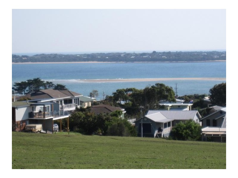 2 Anderson Street, San Remo VIC 3925