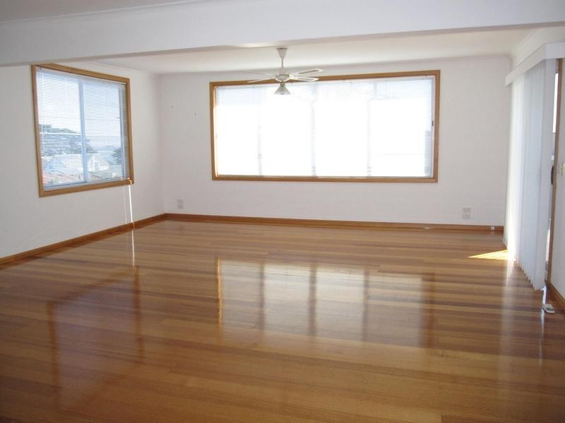 2 Anderson Street, San Remo VIC 3925