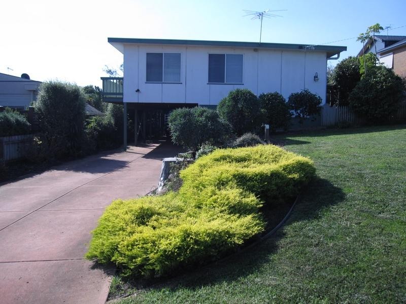 2 Anderson Street, San Remo VIC 3925