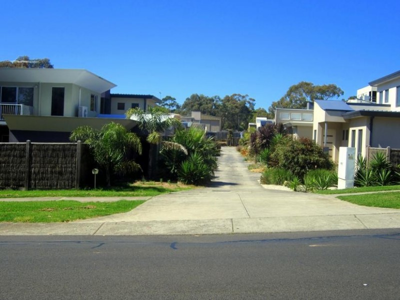 10/55 Chapel Street, Cowes VIC 3922