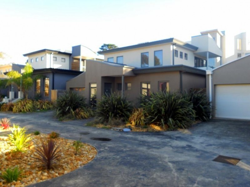 10/55 Chapel Street, Cowes VIC 3922