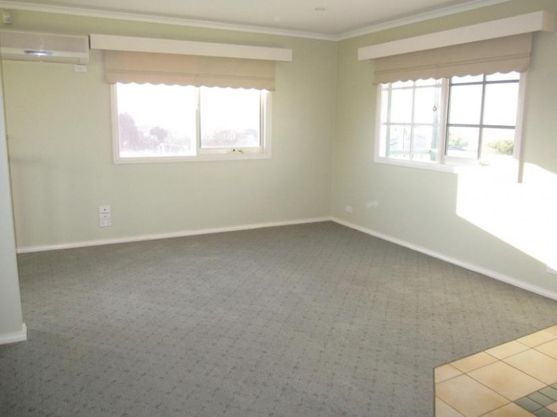 9 Genista Street, San Remo VIC 3925