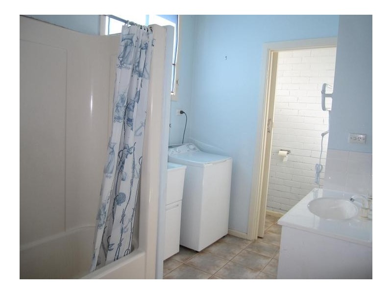 2/140-142 Settlement Road, Cowes VIC 3922