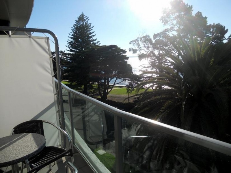 344/1 The Esplanade, Cowes VIC 3922