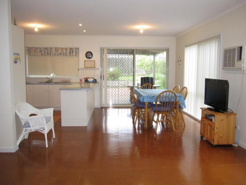 51 Dunsmore Road, Cowes VIC 3922