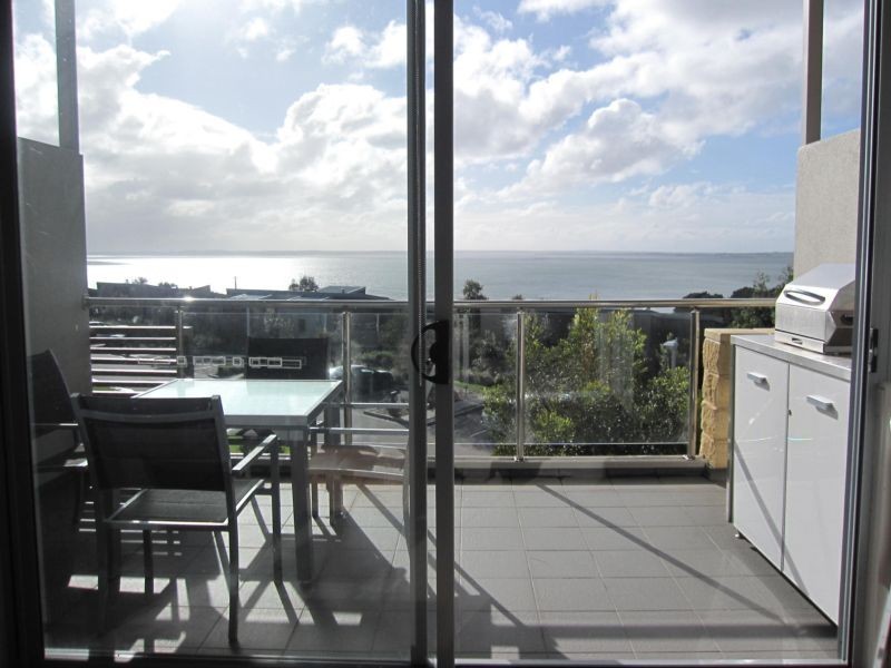 211/17 Potters Hill Road, San Remo VIC 3925