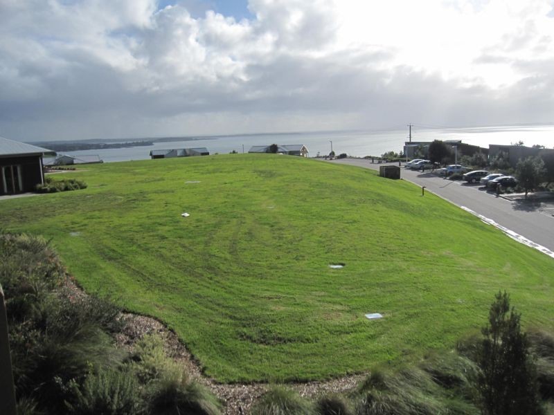 211/17 Potters Hill Road, San Remo VIC 3925