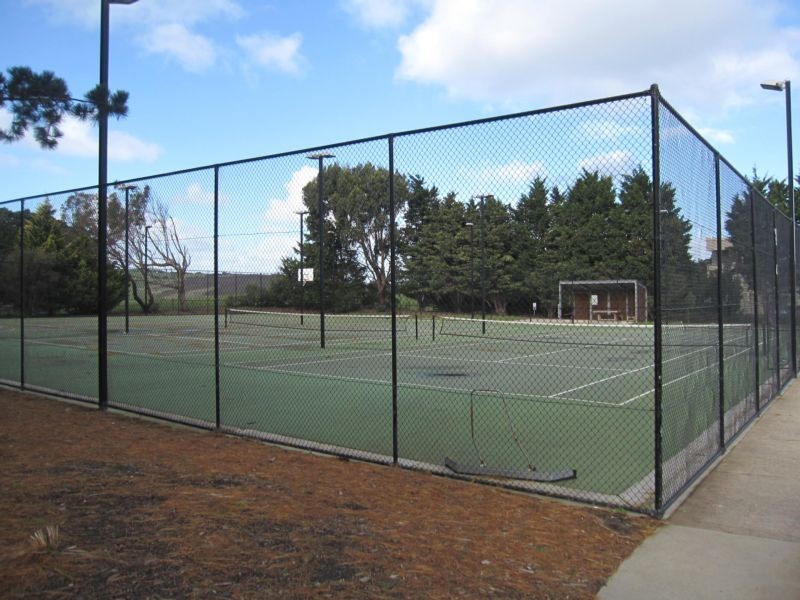 211/17 Potters Hill Road, San Remo VIC 3925