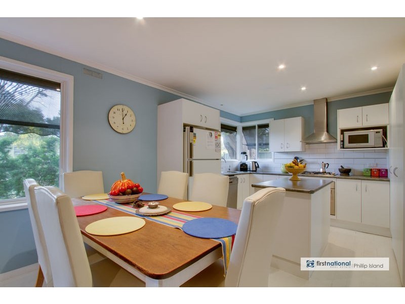 17 McHaffie Drive, Cowes VIC 3922