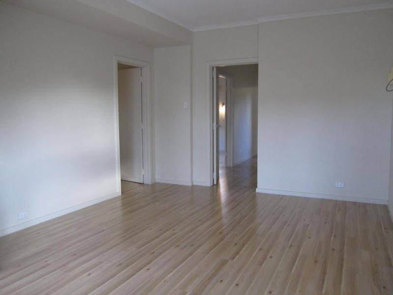 7 Thomas Grove, San Remo VIC 3925