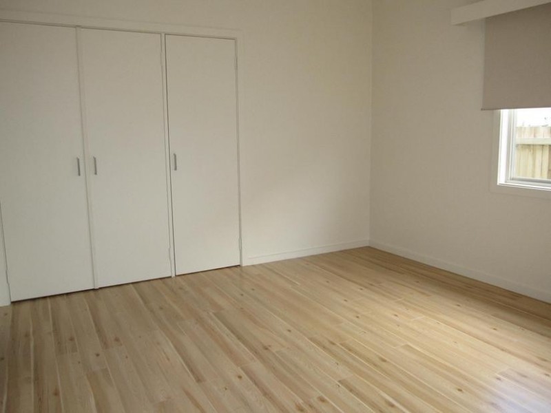 7 Thomas Grove, San Remo VIC 3925