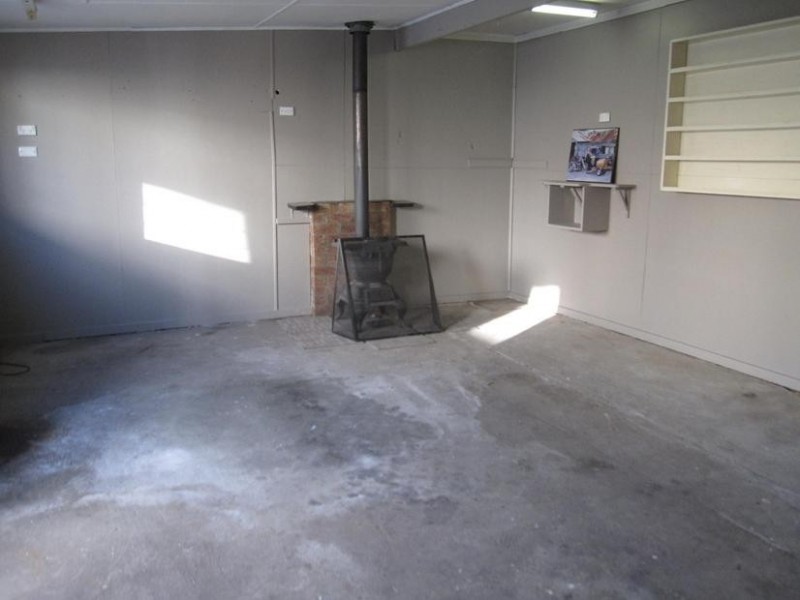 7 Thomas Grove, San Remo VIC 3925