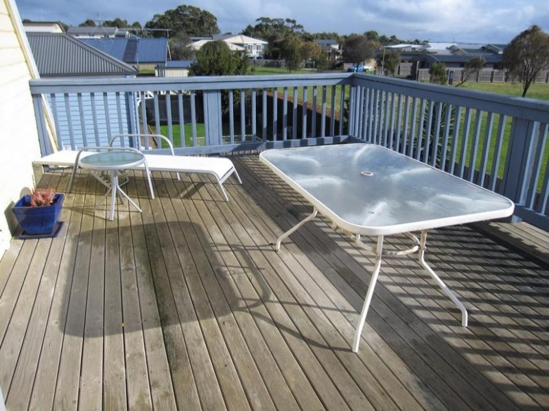 23 Katherine Circuit, Cowes VIC 3922