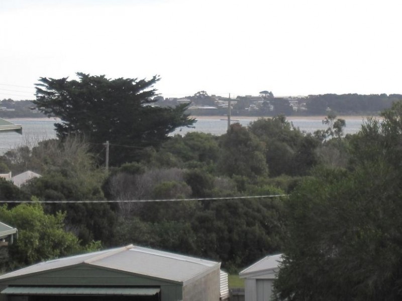 36 Back Beach Road, San Remo VIC 3925