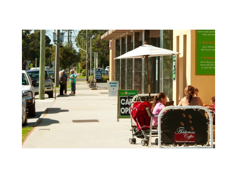 Shop 8/209-213 Settlement Road, Cowes VIC 3922