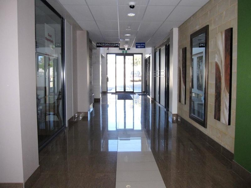 Shop 8/209-213 Settlement Road, Cowes VIC 3922