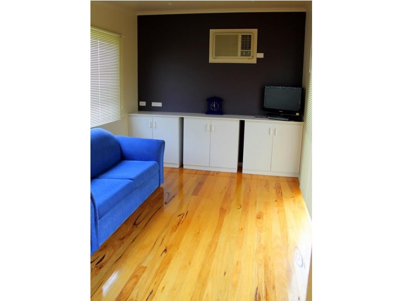 18 Carapooka Way, Cowes VIC 3922