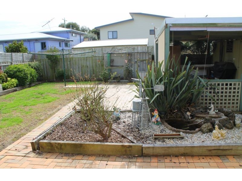 18 Carapooka Way, Cowes VIC 3922