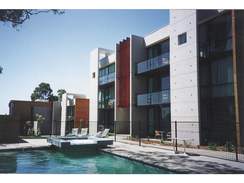 2/9-11 Bass Avenue, Cowes VIC 3922