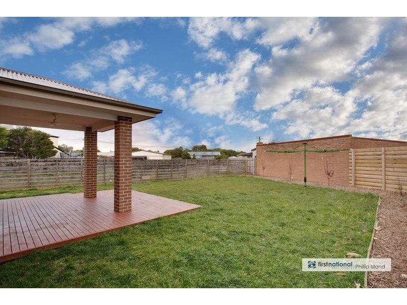 18 Anglers Road, Sunderland Bay VIC 3922