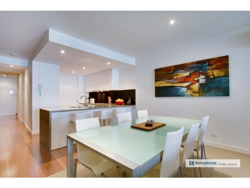 8/4 The Esplanade, Cowes VIC 3922